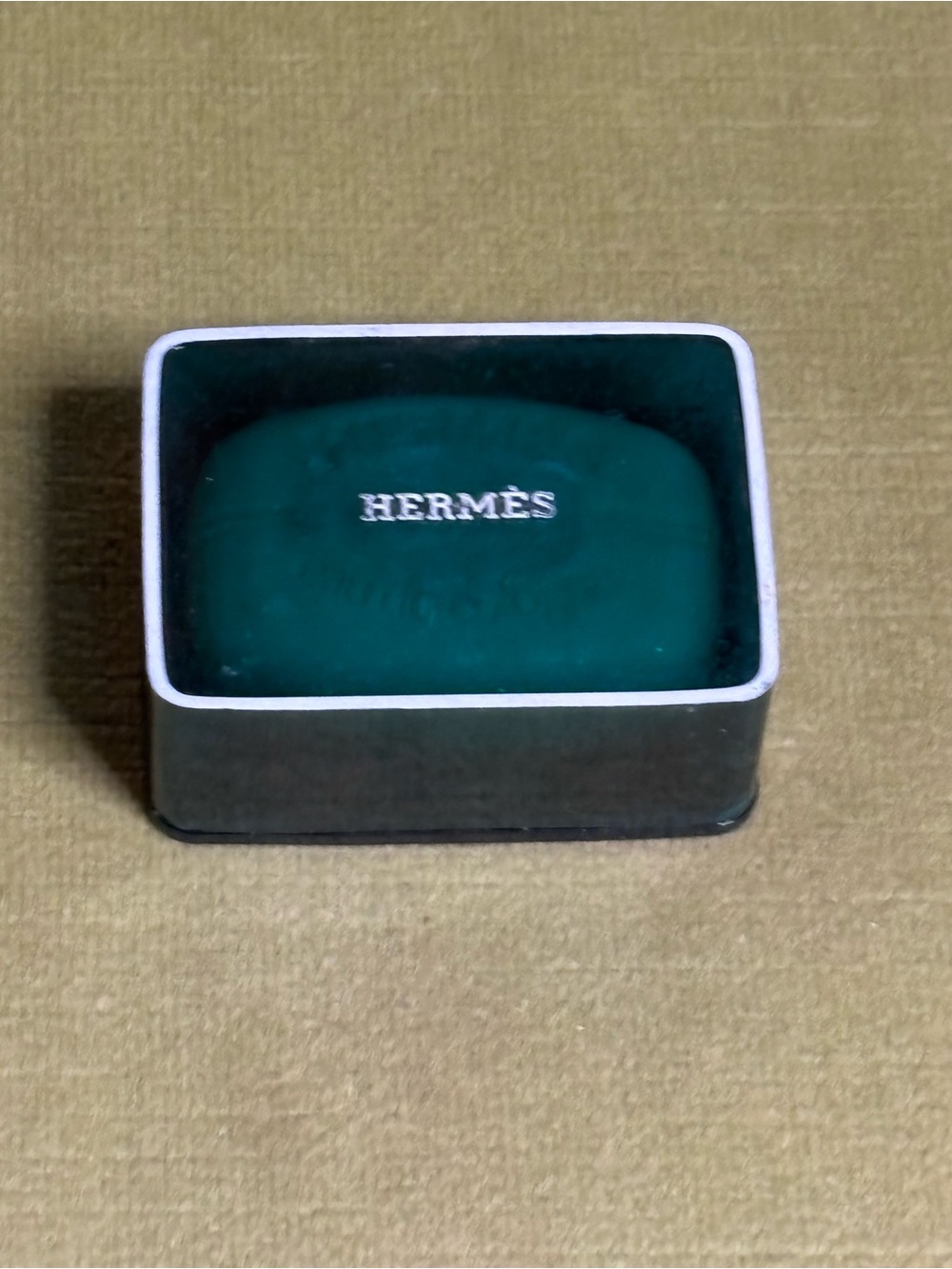 New HERMES Perfumed Soap Eau D'Orange Verte 0.8 oz Travel Size Paris Hard Case - Picture 7 of 7